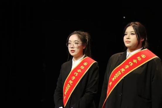 1e8d32b40b6d6823f52e8dae14ac0d2ec15232a0