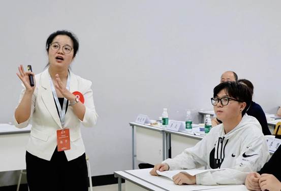 2c86c8a2caf2fff63fbd9aeef22c225c