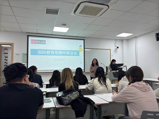 会议室里的人们AI 生成的内容可能不正确。