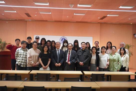 dfe696bb-56c3-41e1-b2c7-f2d19b0be326