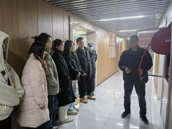 1d0e3f264617fd1313b5cef94cc98480bcec8f21