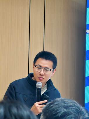 6d087d384492d43634fb3d89df909b00_