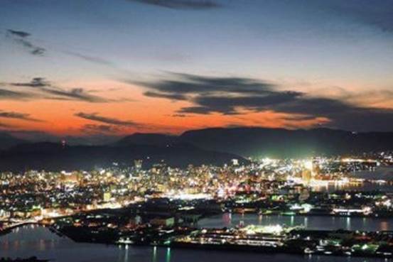 图片包含 自然, 户外, 日落AI 生成的内容可能不正确。